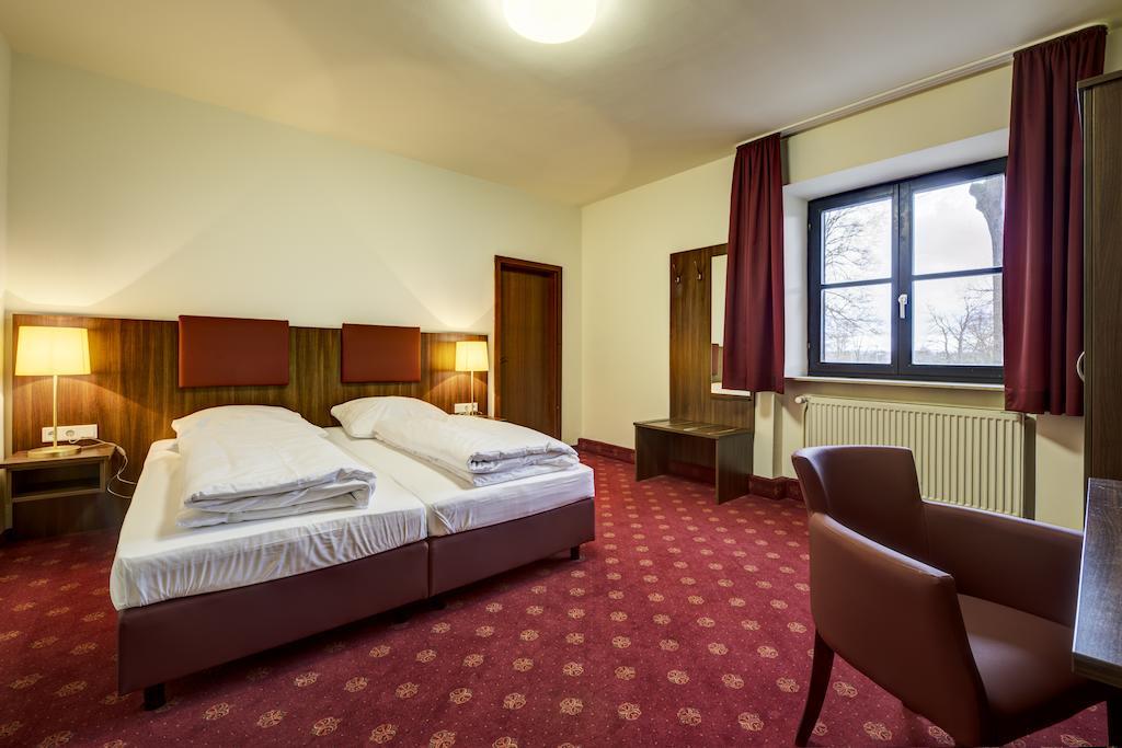 Cavallestro Classic Kitzingen Room photo